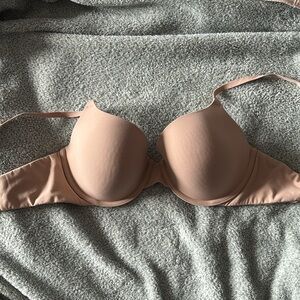 SKIMS Fits Everybody T-Shirt Bra